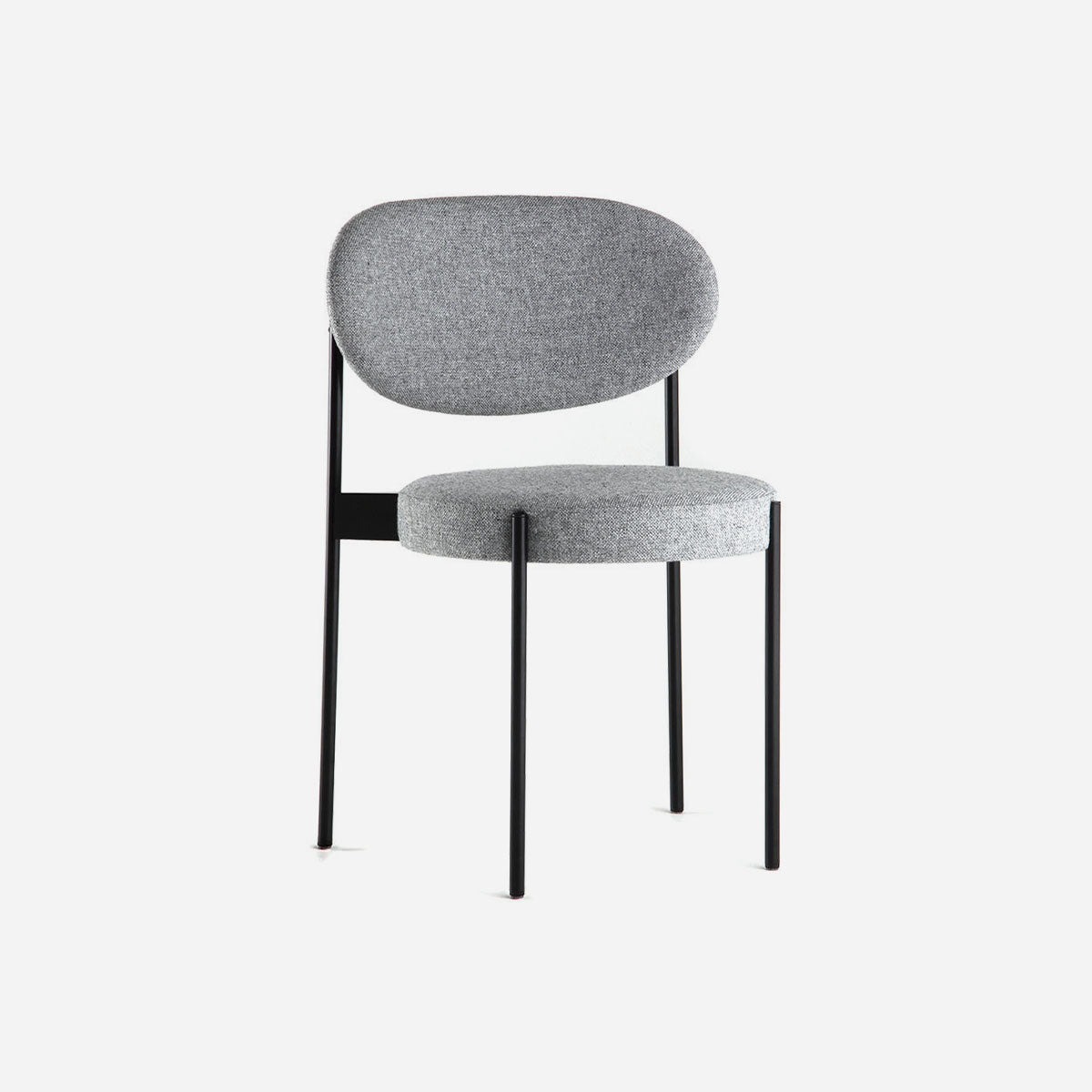 Struttura Nera/Kvadrat Vidar 222, Black Structure/Kvadrat Vidar 222