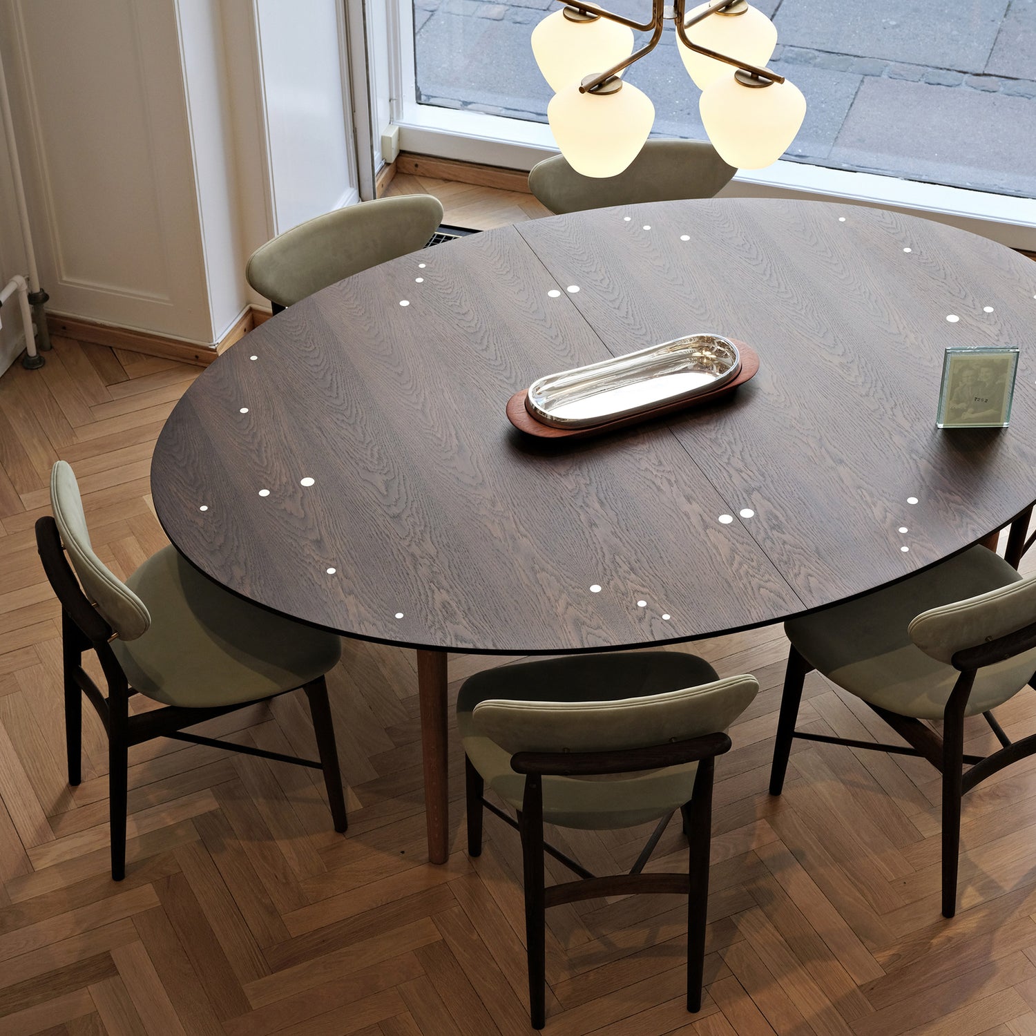 product-color-Silver Table