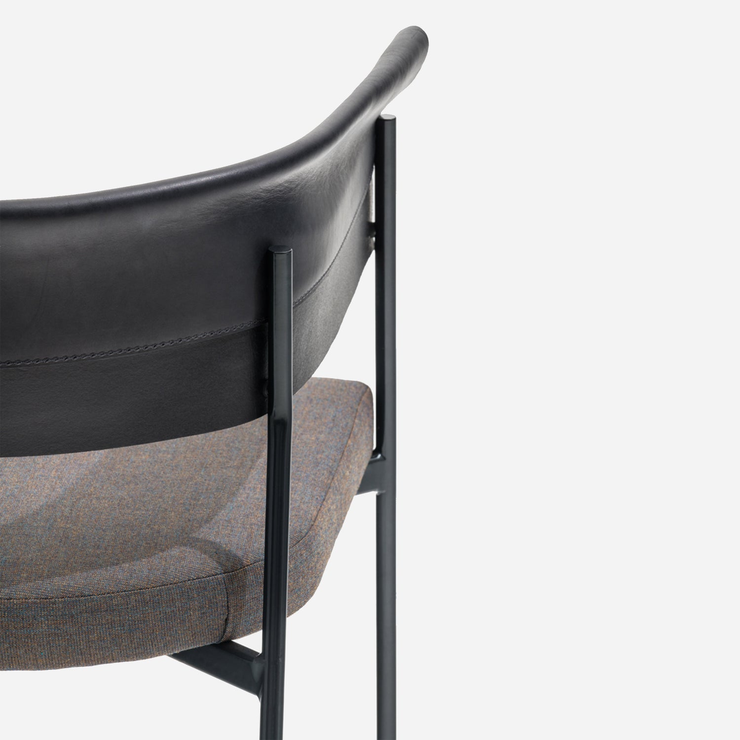 product-color-Struttura Nera/Pelle Nera/Kvadrat Canvas Nero, Black Structure/Black Leather/Black Kvadrat Canvas