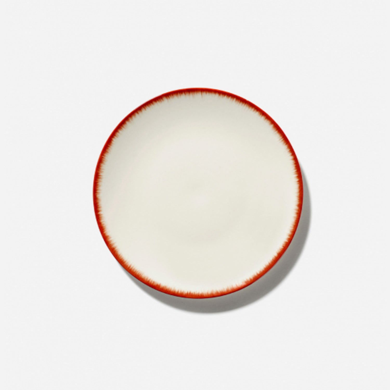 product-color-Plates Dé Off White/Red Var 2 D 17.5 cm - Set of 6