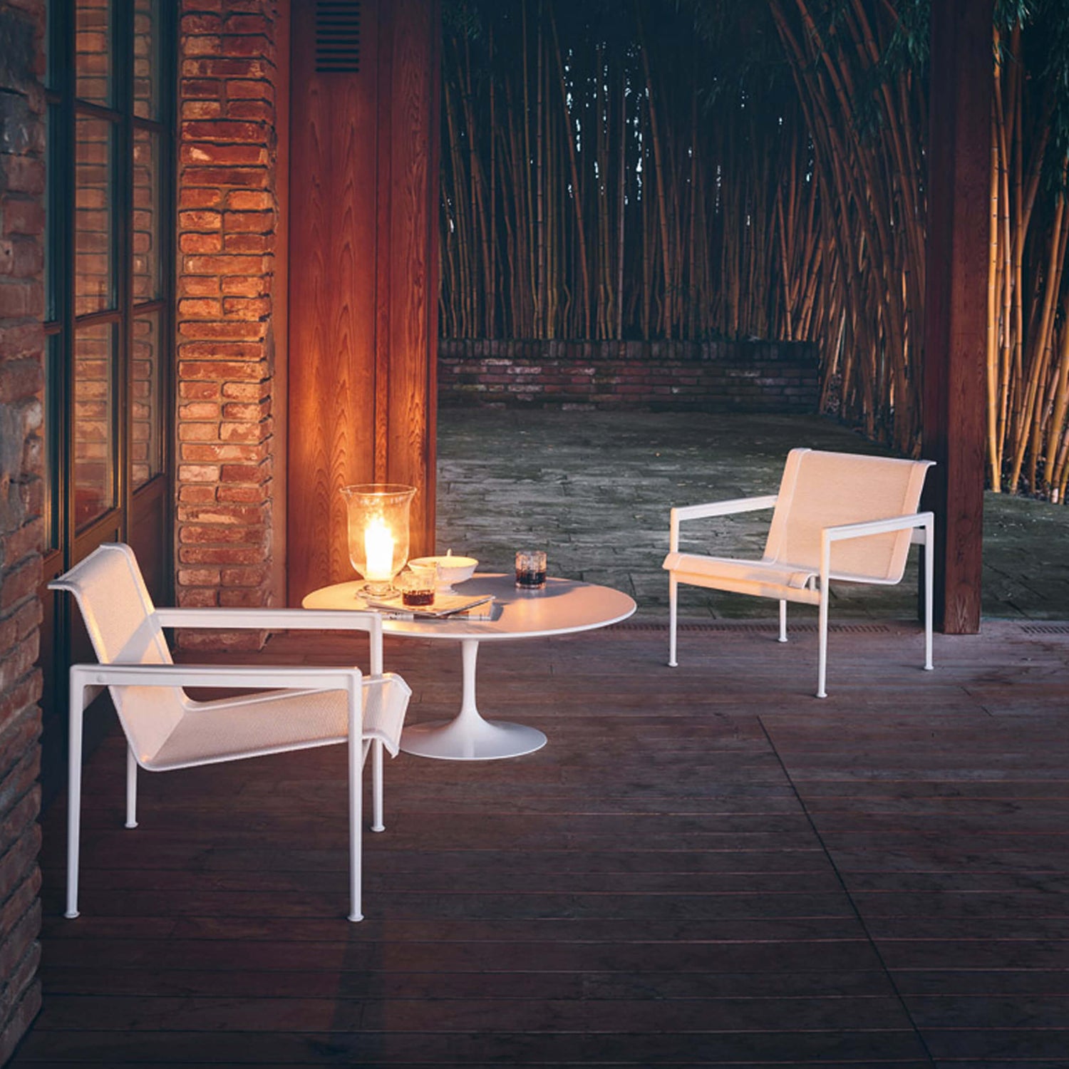 product-color-Saarinen Low Table Outdoor